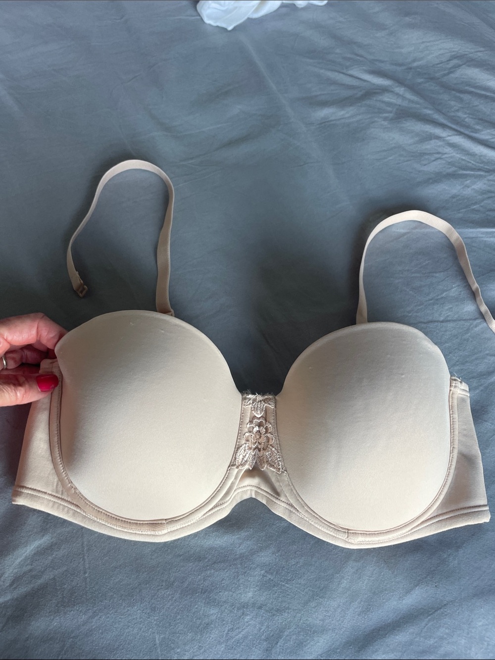 Vanity Fair Cream Convertible Strapless Bra with Lace Detail